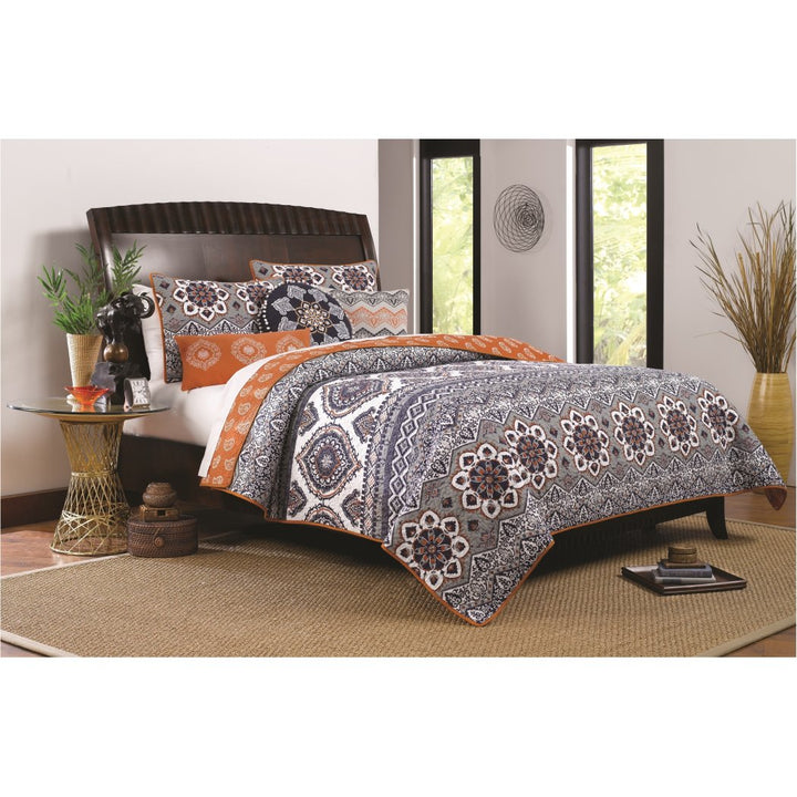 Geometric Quilt Set Damask Floral Motif Medallion Pattern