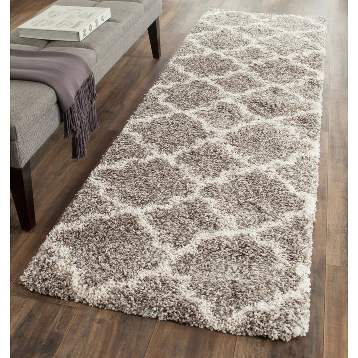 2'3 x 8' Grey White Trellis Runner Rug Rectangle Beige Gray Geometric Pattern Hallway Carpet Ivory Lattice Diamond Shape Themed Carpeting Entryway