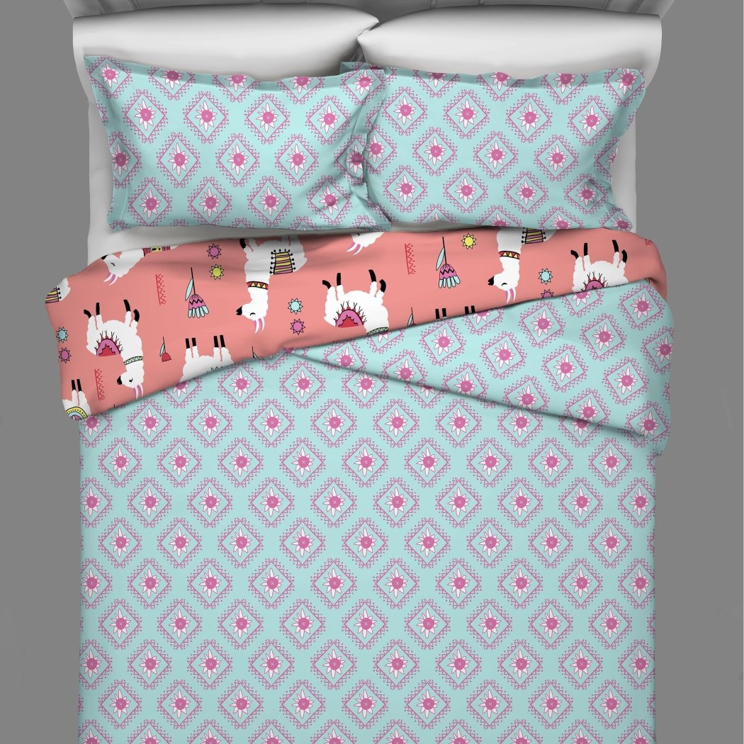 Girls Llama Themed Quilt Set Cute Lama Bedding Diamond Shaped Pattern Indie Llamas Sun Florals Cotton