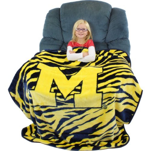 NCAA Wolverines Theme Blanket (50